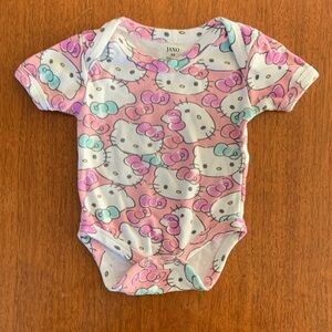 🍓3/$10 Hello Kitty Pink and White Bodysuit size 3-6m